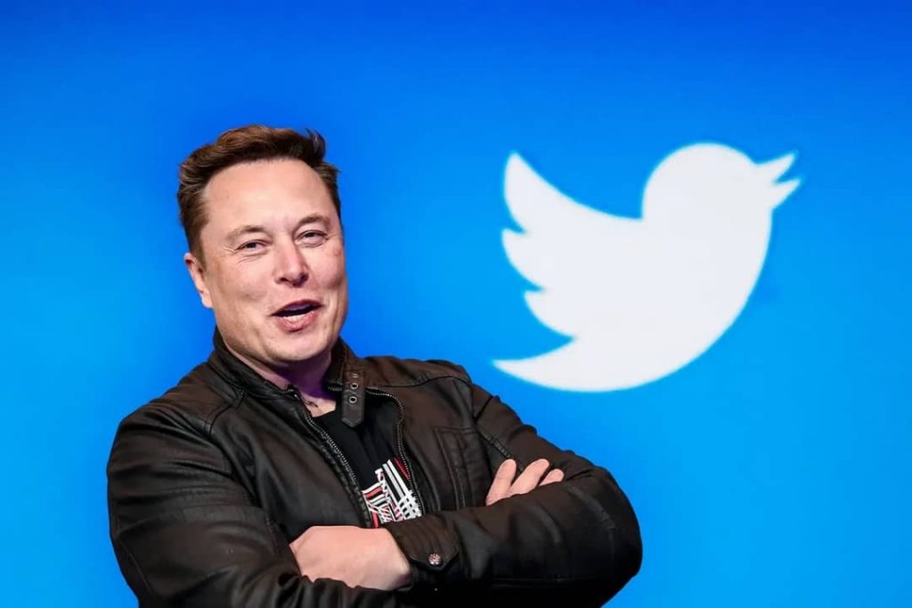 elon musk twitter Copy 1024x683 - ایلان ماسک با به دست گرفتن قدرت در توییتر، حالا دستور اولین تغییر را صادر کرد